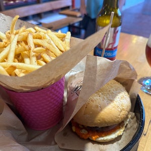 Papica Burger House