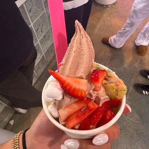 The 15 Best Places for Frozen Yogurt in Los Angeles