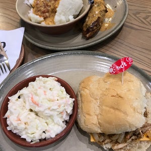 Nandos
