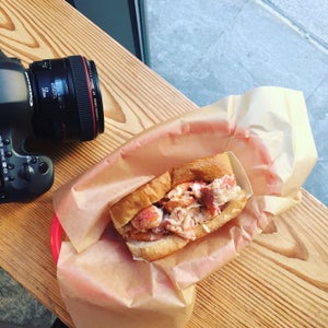 The 13 Best Places for Lobster Rolls in Back Bay, Boston