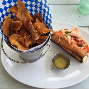 The 13 Best Places for Lobster Rolls in Santa Monica