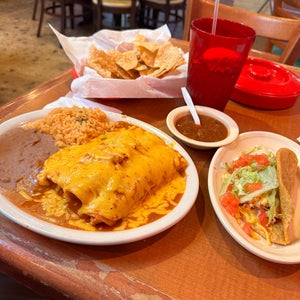 The 15 Best Places for Chips and Salsa in Austin
