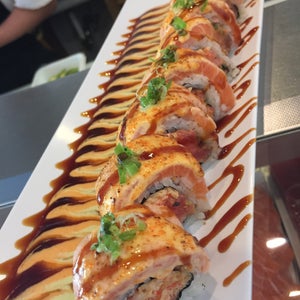 The 15 Best Places for Rainbow Roll in Chicago