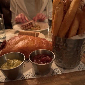 The 15 Best Places for Fish in the Upper East Side, New York