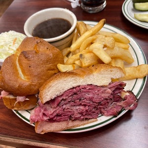 The 15 Best Places for Reuben Sandwiches in Los Angeles