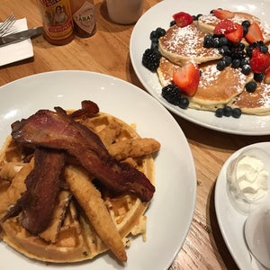 The 15 Best Places for Brunch Food in The Loop, Chicago
