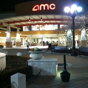 The 9 Best Places for Movies in Virginia Beach