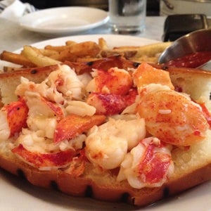 The 15 Best Places for Lobster Rolls in Boston
