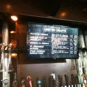 Yard House cafes in Pasadena