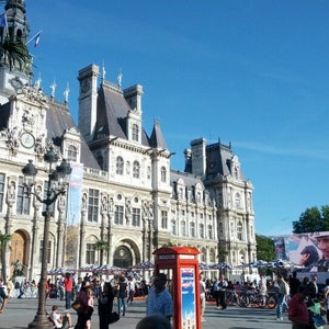 Place de lHôtel de Ville ?? Esplanade de la Libération