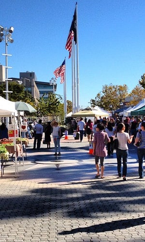 Jack London Square Farmers' Market