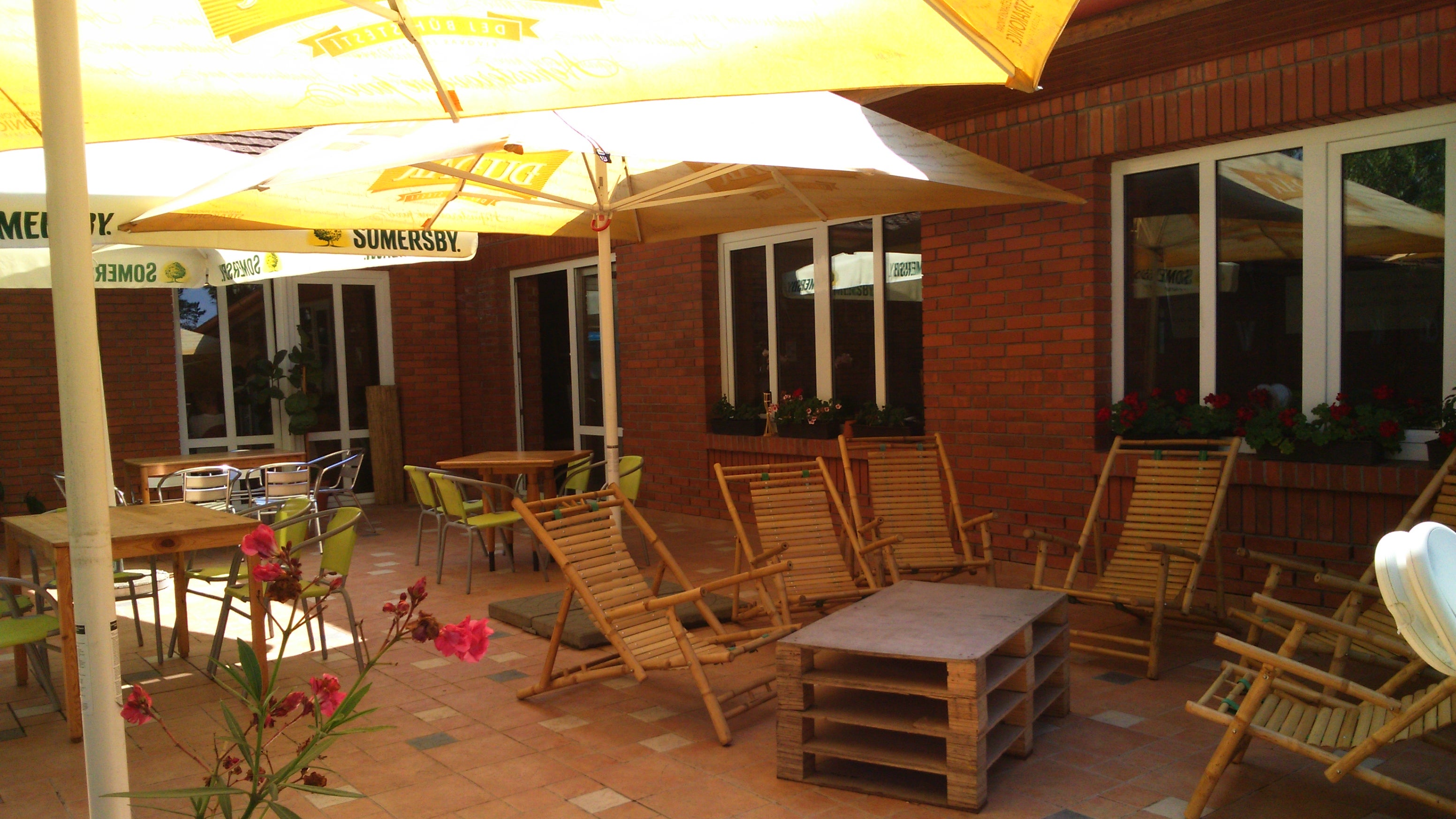 restaurant