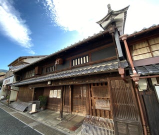 うだつの上がる町並みで「美濃和紙」の魅力に触れる旅