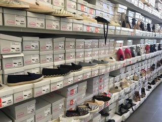 Shoe Store: Deichmann nearby Szombathely in Hungary: 0 reviews, address, website -