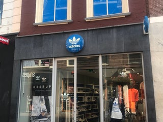 Beheren wortel Demonteer Clothes shop: adidas Originals Store nearby Utrecht in The Netherlands: 1  reviews, address, website - Maps.me