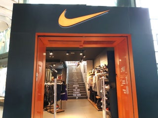 Goods: Nike nearby Rome in Italy: 3 address, website - Maps.me
