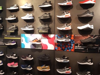 Goods: Nike nearby Rome in Italy: 3 address, website - Maps.me