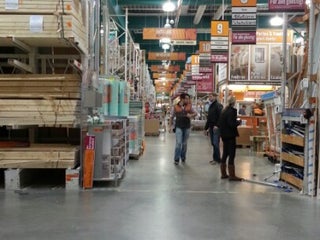 Hardware store nearby deals