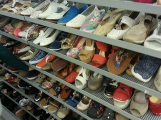 shoe warehouse near me open