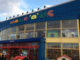 Toys r us sales mall of scandinavia