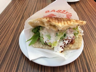 Fast Food Grenz Doner Kebap In Der Nahe Von Hochst In Osterreich 1 Rezensionen Adresse Webseiten Maps Me