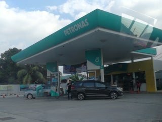 Petronas simpang pulai