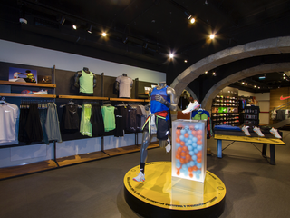 Lisbon nike store sale
