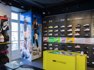 Sports Goods: Nike Store Chiado nearby Lisbon in Portugal: 4 reviews,  address, website - Maps.me