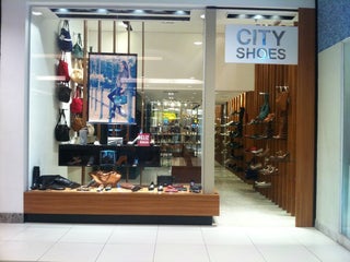 Nearby shop shoes shop