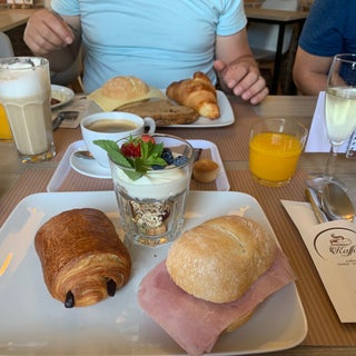 breakfast photo
