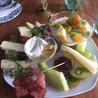 breakfast photo