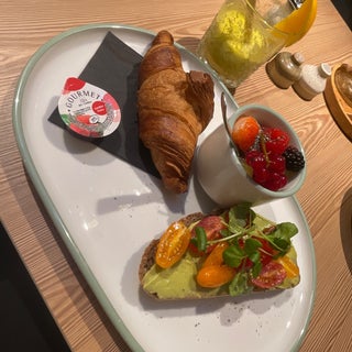 breakfast photo