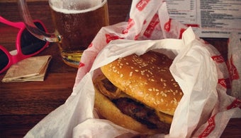 The 15 Best Places for Cheeseburgers in Boston