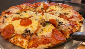 The 11 Best Places for Pizza Crust in Kansas City