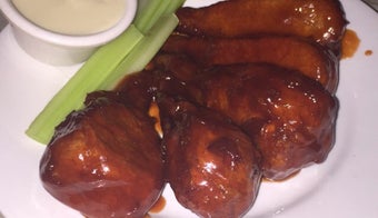 The 15 Best Places for Wing Sauces in New York City