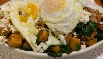 The 9 Best Places for Beef Hash in Near North Side, Chicago
