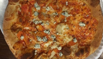 The 11 Best Places for BBQ Chicken Pizza in Charlotte