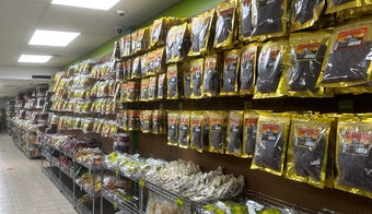 The 15 Best Places for Beef Jerky in Las Vegas