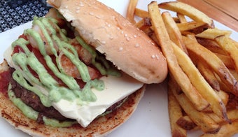 The 15 Best Places for Burgers in Santiago