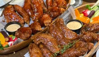 The 7 Best Places for Hot Wings in the East Village, New York