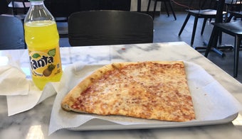 The 7 Best Places for Buffalo Sauce in Newark