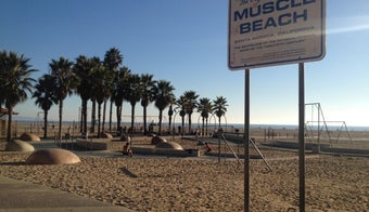 The 13 Best Places for Muscles in Santa Monica