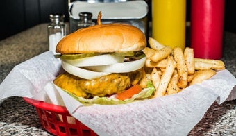 The 15 Best Places for Bar Food in Nashville