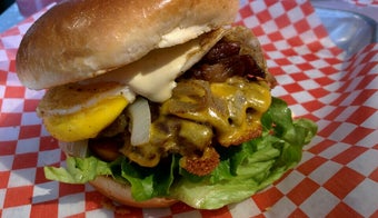 The 15 Best Places for Cheeseburgers in Toronto