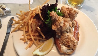 The 11 Best Places for Fried Oysters in the West Village, New York