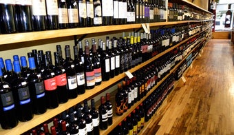 The 13 Best Places for Wine Tastings in South Loop, Chicago