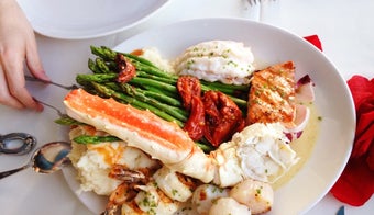 The 9 Best Places for Surf & Turf in Seattle