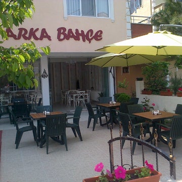 ARKA BAHÇE