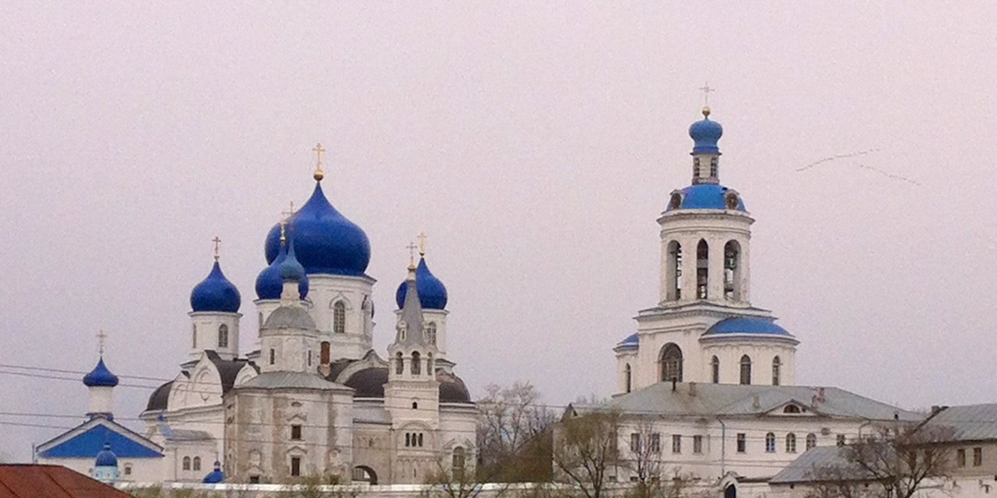 Православный Свято-Боголюбский женский монастырь на улице Ленина