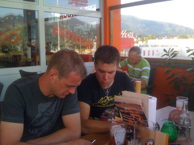 Hooters